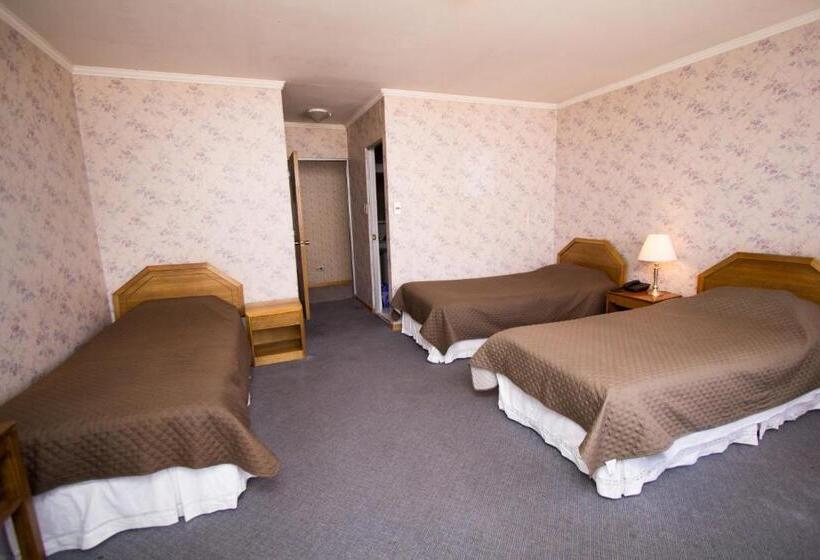 اتاق کلاسیک سه تخته, Quitor