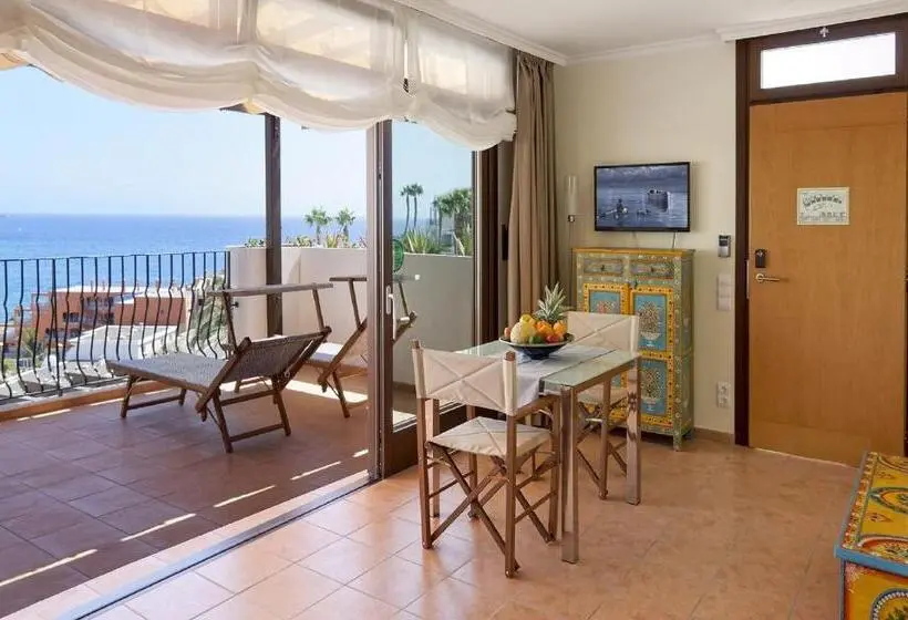 海の見える1ベッドルームアパートメント, Idyll Suites Adults Only