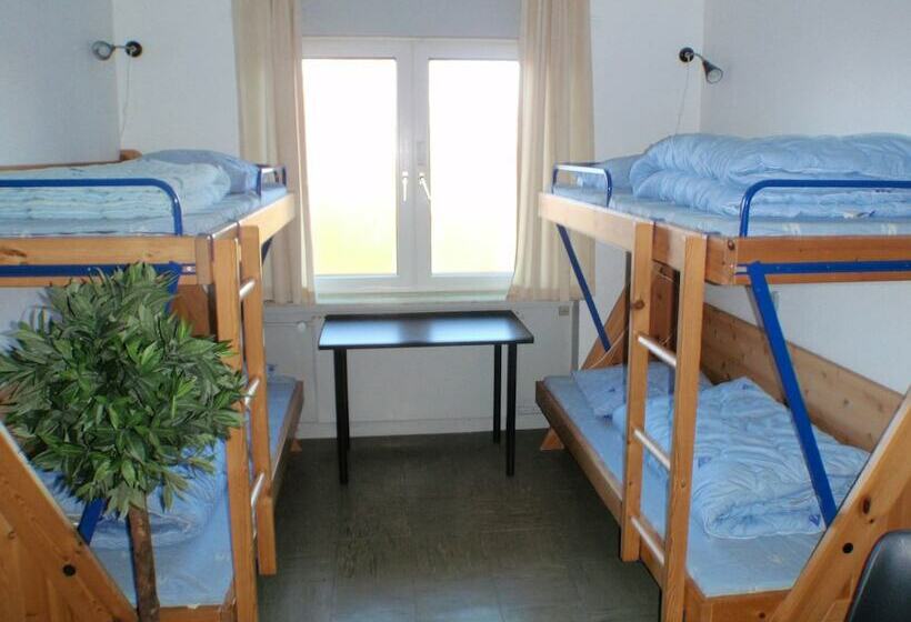 חדר משפחתי חדר אמבטיה משותף, Møn Hostel & Vandrehjem