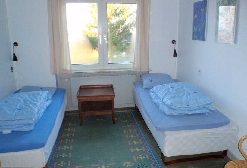 חדר סטנדרט חדר אמבטיה משותף, Møn Hostel & Vandrehjem