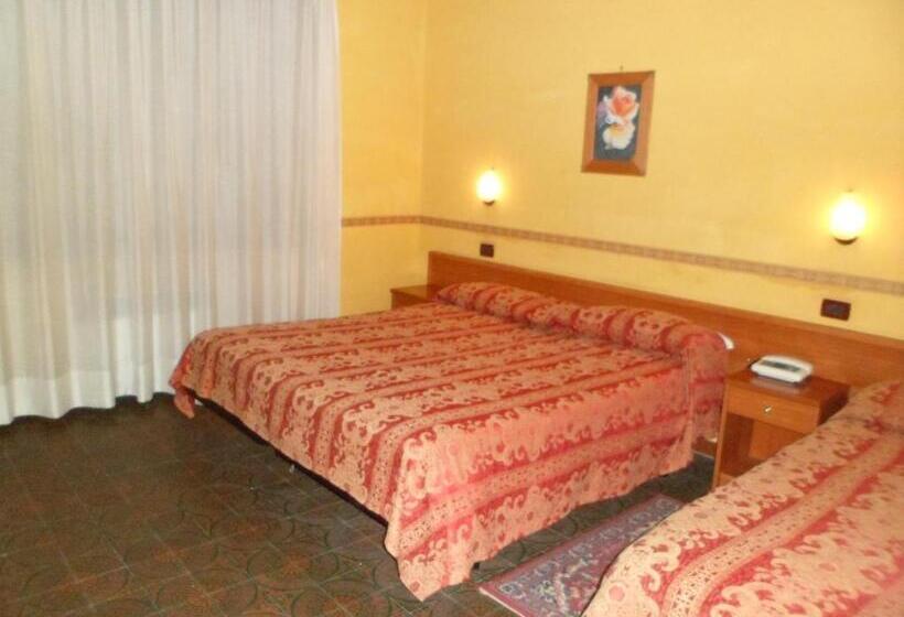 חדר סטנדרט לשלושה, Motel Tempio