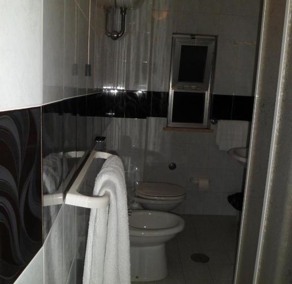 חדר סטנדרט לארבעה, Motel Tempio