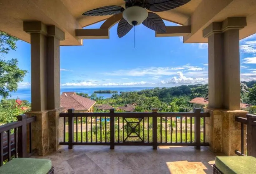 スリーベッドルーム ヴィラ, Red Frog Beach Island Resort