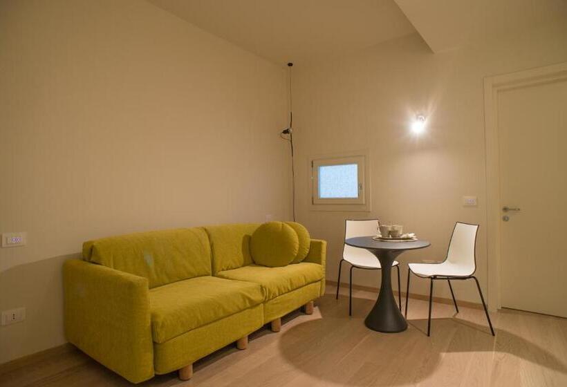 آپارتمان 1 خوابه بدون آشپزخانه, Verona Design