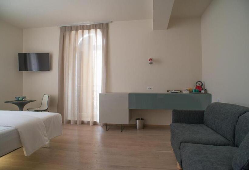 آپارتمان 1 خوابه بدون آشپزخانه, Verona Design