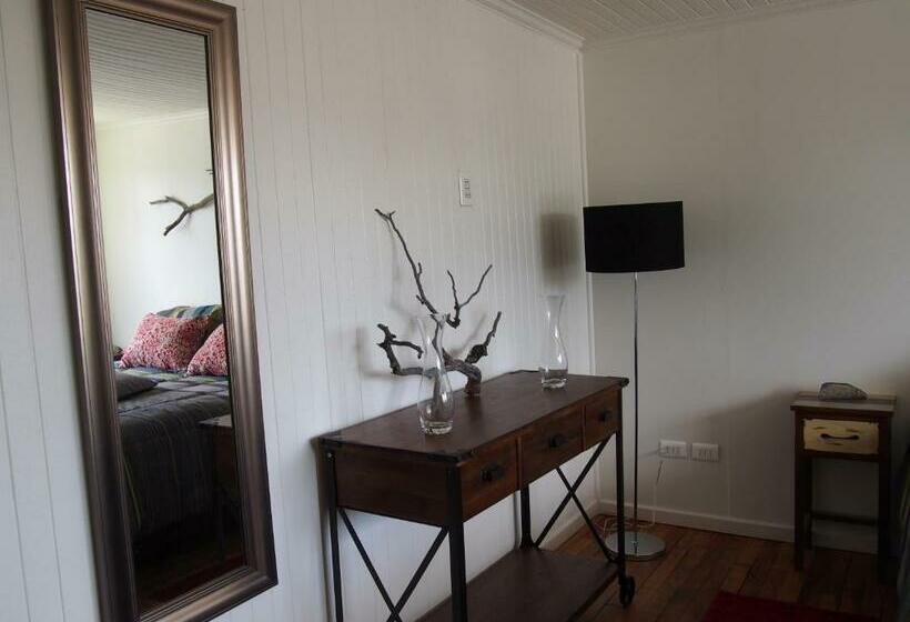 스탠다드 룸 공동 욕실, Wild Hostel