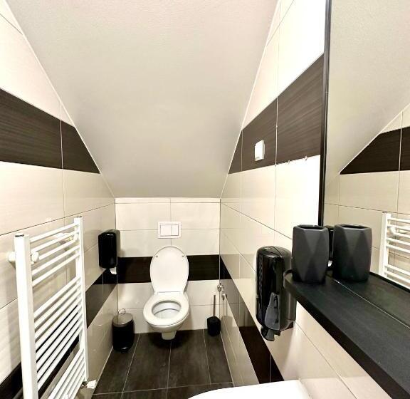 غرفة ديلوكس, Kaptol Rooms