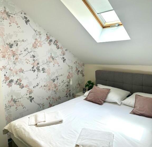 غرفة ديلوكس, Kaptol Rooms