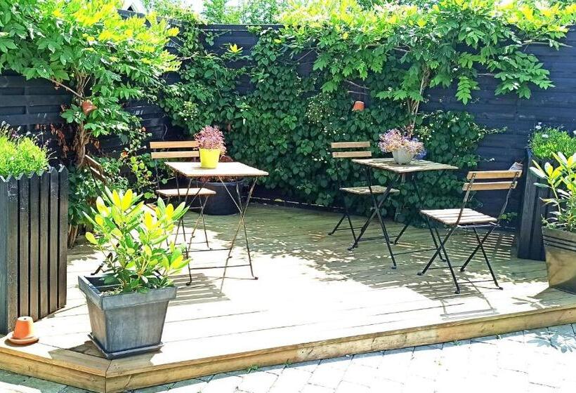 Апартаменты 3 Спальни, Dragondrum Bed & Kitchen