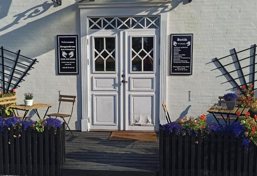 Апартаменты 3 Спальни, Dragondrum Bed & Kitchen