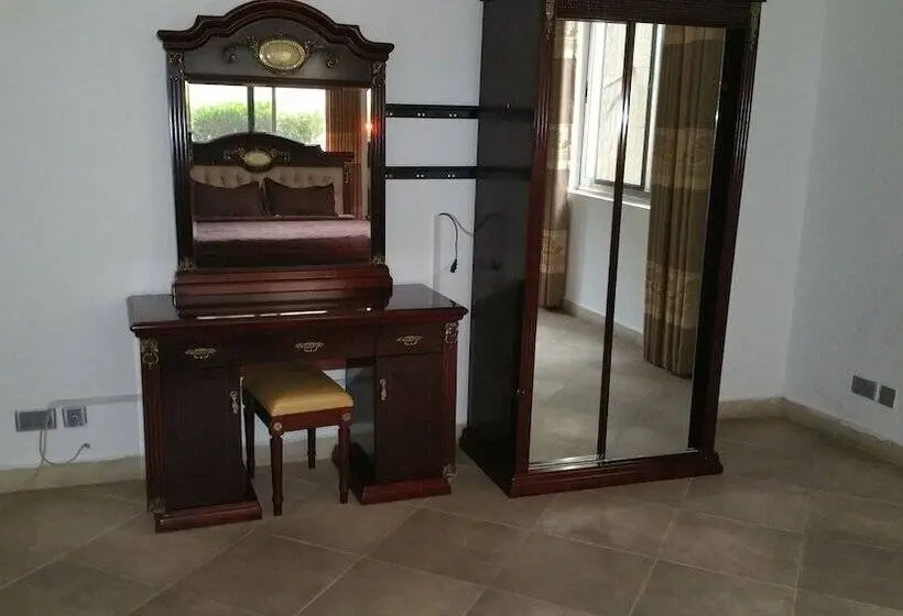 ３ベッドルームアパートメント, Dream Court Apartment