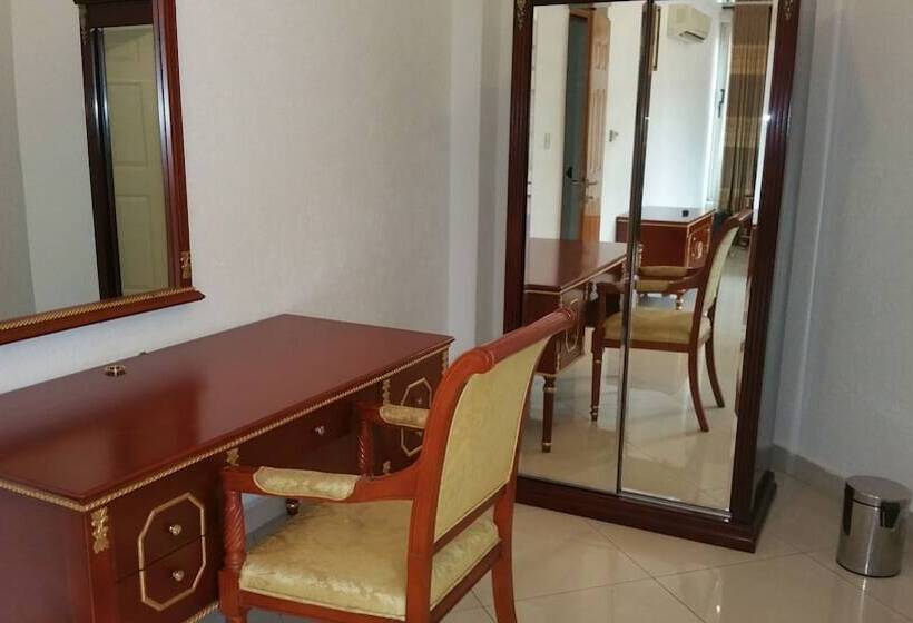 آپارتمان 3 خوابه, Dream Court Apartment
