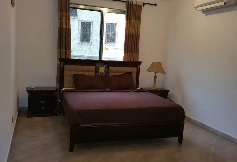 ３ベッドルームアパートメント, Dream Court Apartment