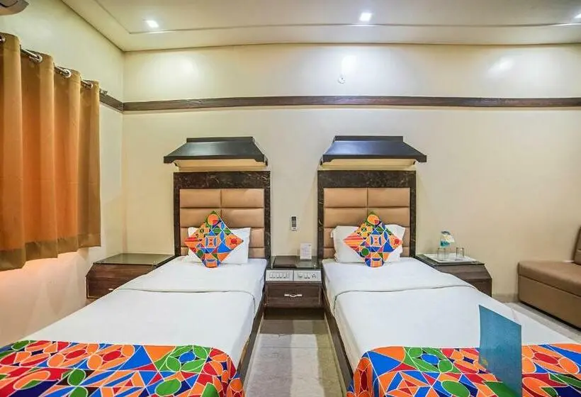 Deluxe-huone, Fabhotel Santoor Geeta Bhawan Square