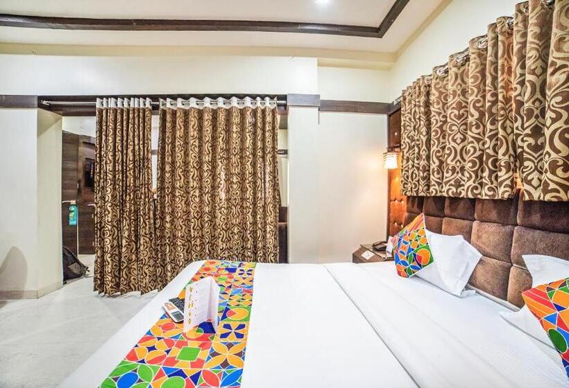 Люкс, Fabhotel Santoor Geeta Bhawan Square
