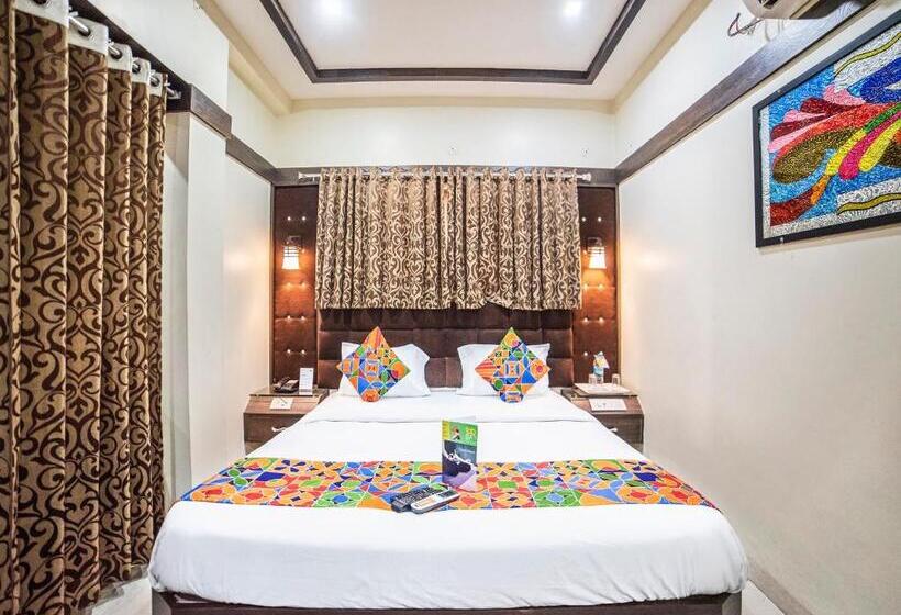 סוויטה, Fabhotel Santoor Geeta Bhawan Square