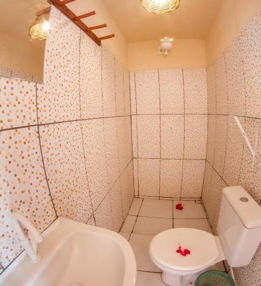 سوییت, Lataperajeri Hostel