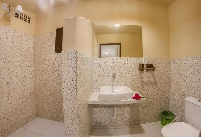 سوییت خانوادگی, Lataperajeri Hostel