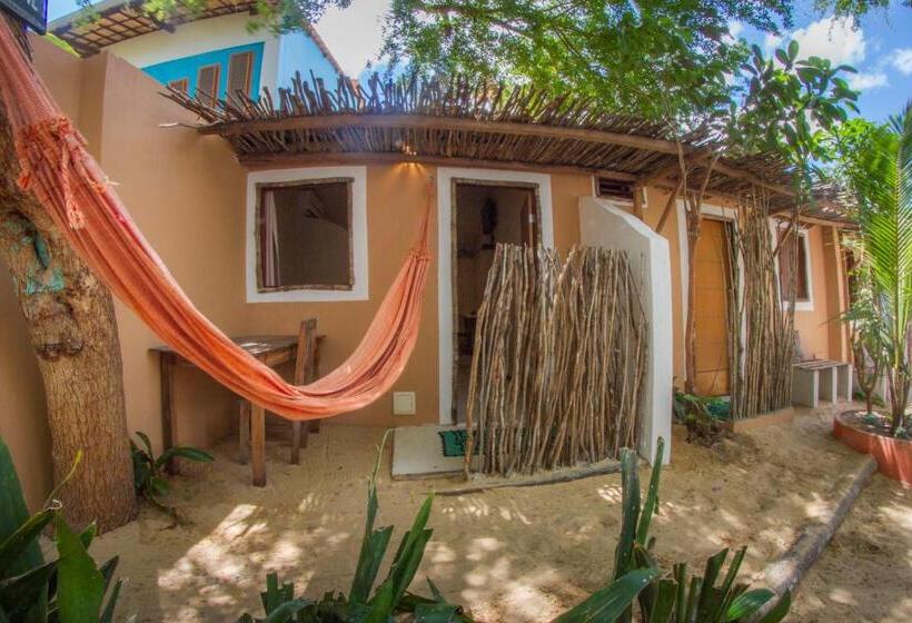 سوییت خانوادگی, Lataperajeri Hostel