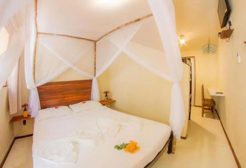 سوییت خانوادگی, Lataperajeri Hostel