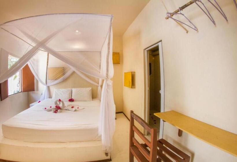 스위트 킹사이즈 침대, Lataperajeri Hostel