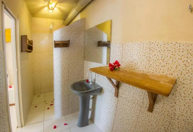 سوئیت با تخت بزرگ, Lataperajeri Hostel