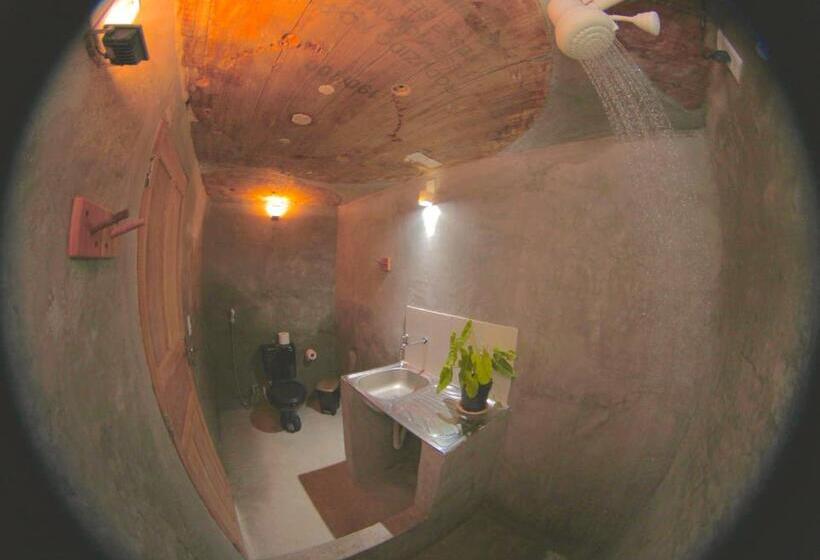 تختخواب در اتاق مشترک, Lataperajeri Hostel