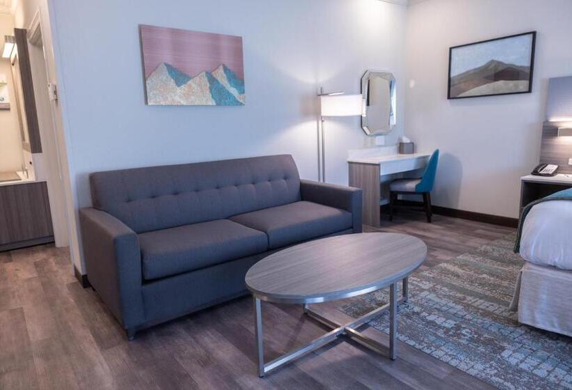 주니어 스위트, Blue Lake Casino And