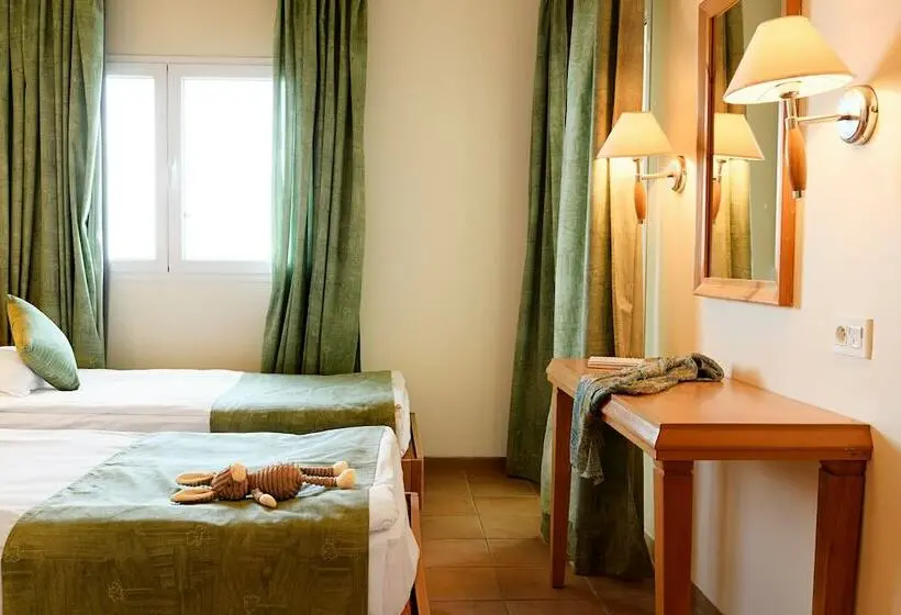 اتاق خانوادگی, Calimera Delfino Beach Resort & Spa All Inclusive