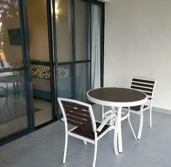 キングサイズベッドのスーペリアルーム, Lake Kariba Inns