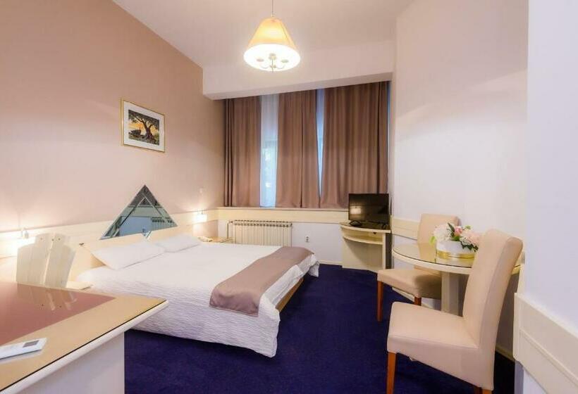 חדר סטנדרט, Mb