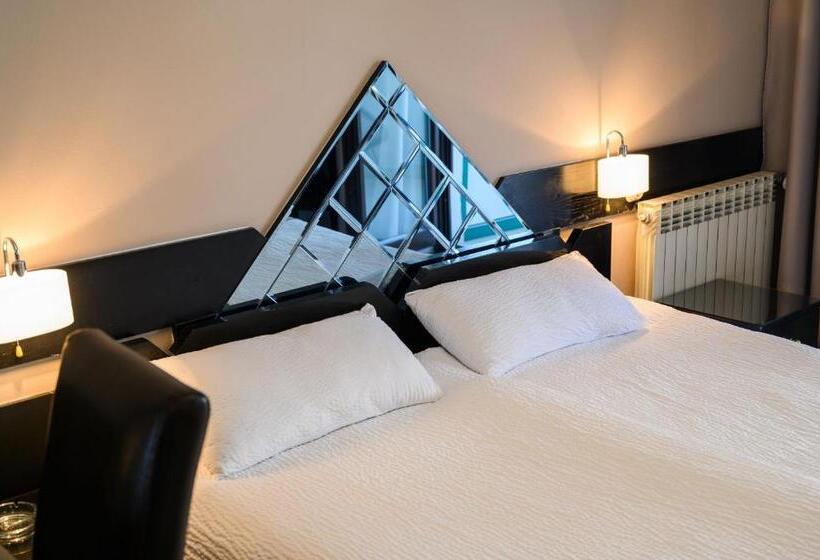 חדר סטנדרט, Mb