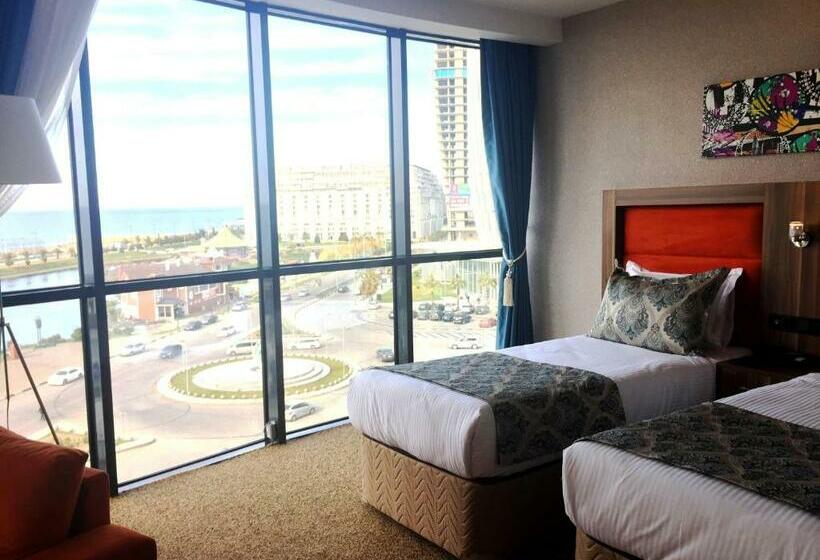 اتاق استاندارد با چشم‌انداز دریا, Sky Tower