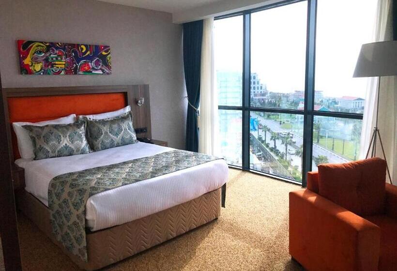 اتاق استاندارد با چشم‌انداز دریا, Sky Tower