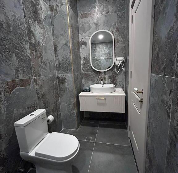 سوئیت پرزیدنت, Sky Tower