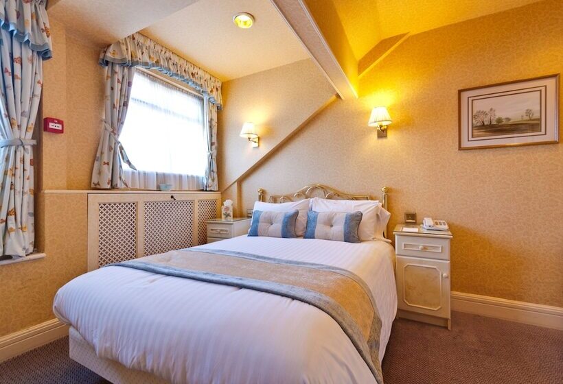 Номер Basic, St Tudno