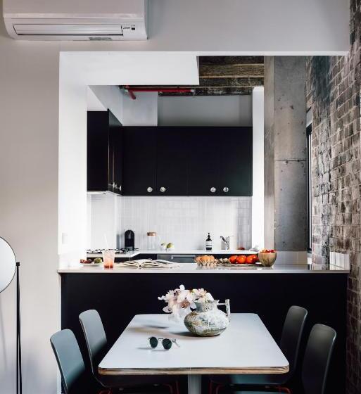 סוויטה, Veriu Broadway