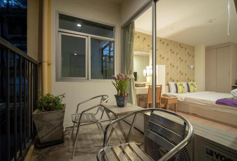 Quarto Deluxe com Sacada, Villa Chacha Khaosan Rambuttri