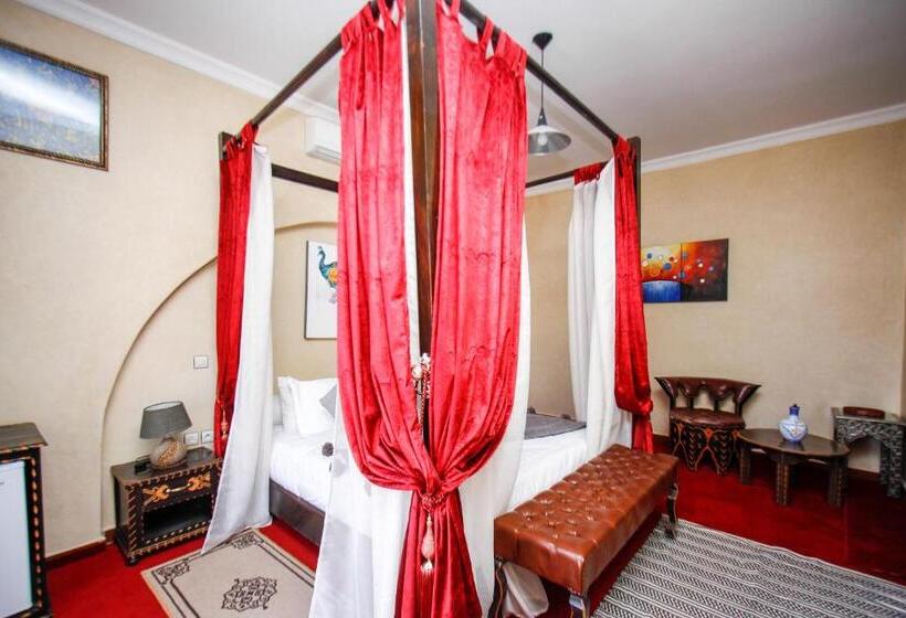 اتاق لوکس, Kasbah Ait Oumghar