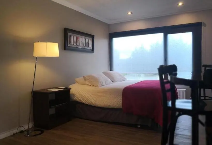 اتاق لوکس با بالکن, Small Hotel Goblin´s House