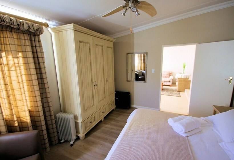 Apartamento 2 Dormitórios, Stay 2 Live Groenkloof