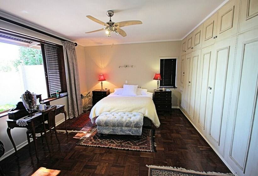 شقة غرفة واحدة, Stay 2 Live Groenkloof