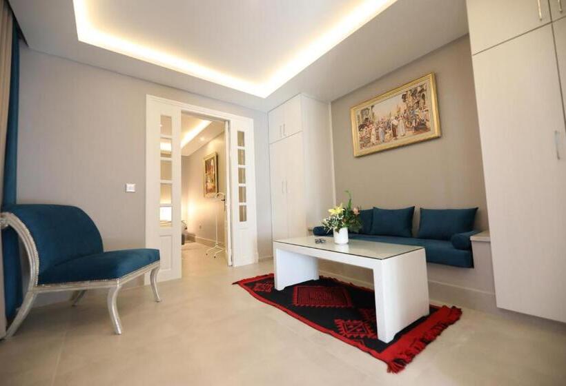 آپارتمان 3 خوابه, Suites Hôtel Les Charmilles & Spa