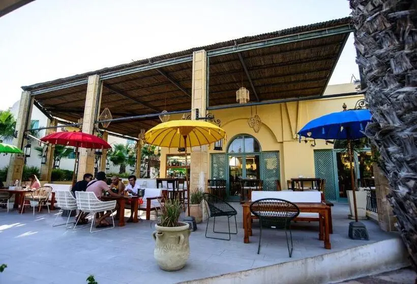 آپارتمان 3 خوابه, Suites Hôtel Les Charmilles & Spa