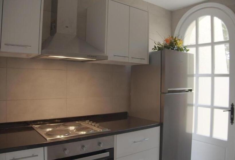 1 Bedroom Penthouse Apartment, Suites Hôtel Les Charmilles & Spa