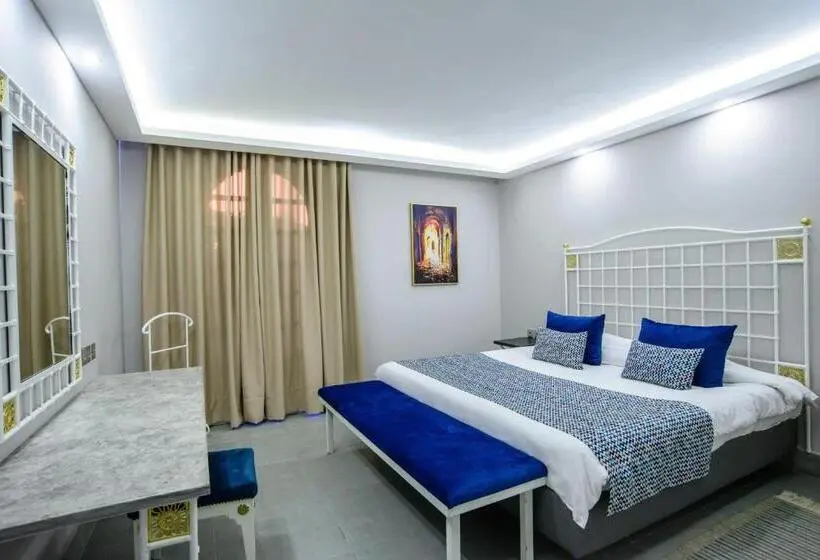 1 Bedroom Penthouse Apartment, Suites Hôtel Les Charmilles & Spa