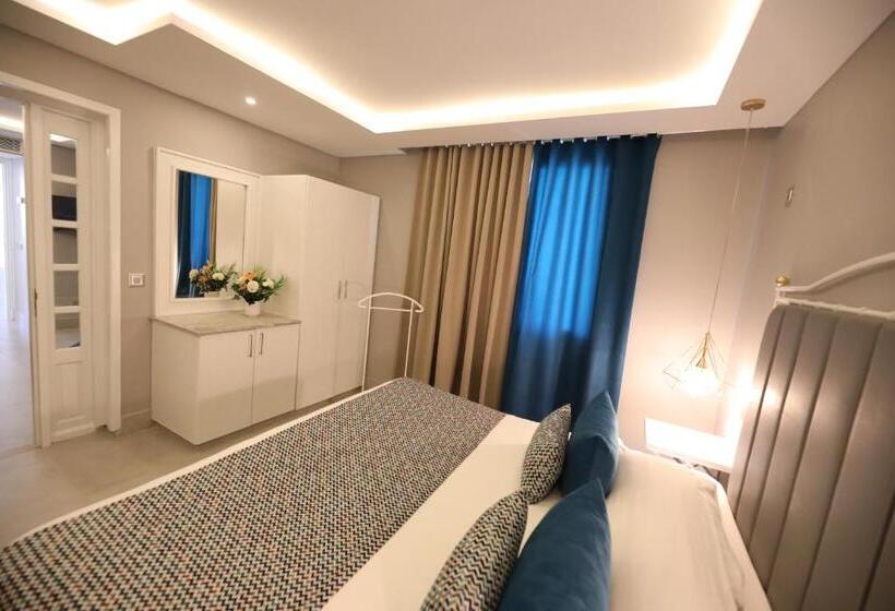 1 Bedroom Penthouse Apartment, Suites Hôtel Les Charmilles & Spa