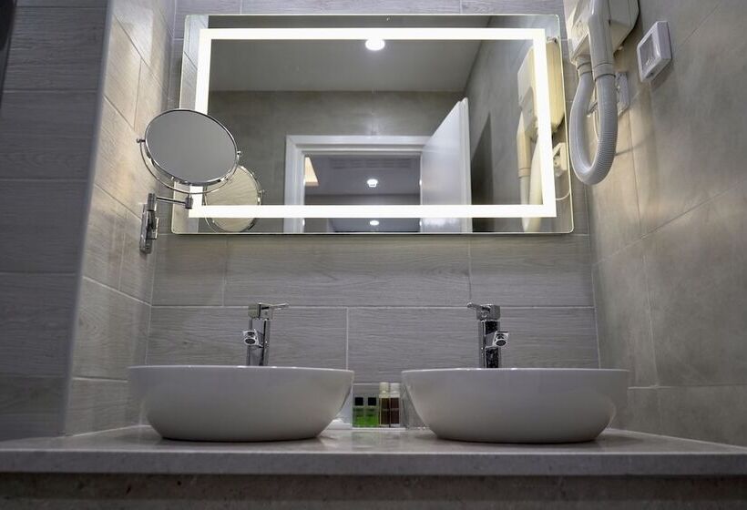 آپارتمان لوکس 1 خوابه, Suites Hôtel Les Charmilles & Spa