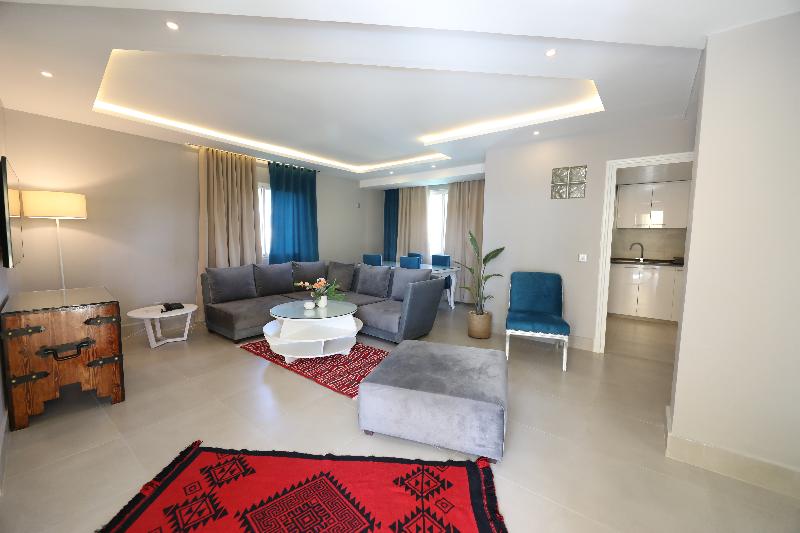 آپارتمان 3 خوابه, Suites Hôtel Les Charmilles & Spa