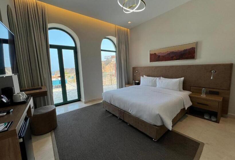 ویلای 3 خوابه, Dibba Mountain Park Resort